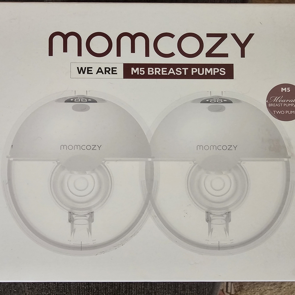 Momcozy M5 Breast Pumps - White